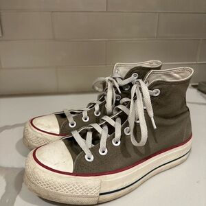 Platform Converse Olive and White